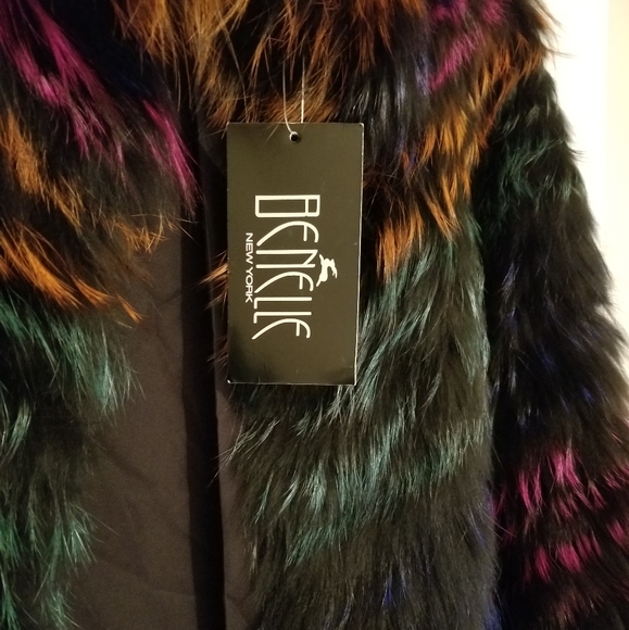 Fox Fur Jacket Cape Poncho - Picture 5 of 16
